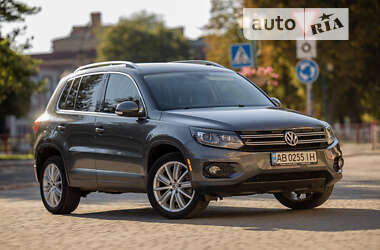 Внедорожник / Кроссовер Volkswagen Tiguan 2015 в Могилев-Подольске