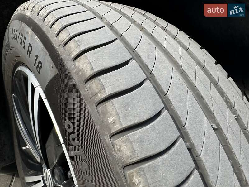 Внедорожник / Кроссовер Volkswagen Tiguan 2019 в Хмельницком