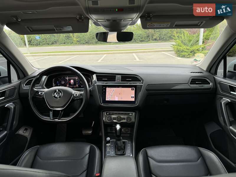Внедорожник / Кроссовер Volkswagen Tiguan 2019 в Хмельницком