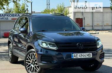 Внедорожник / Кроссовер Volkswagen Tiguan 2015 в Днепре