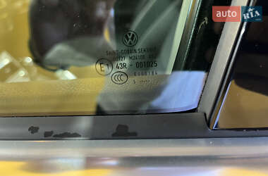 Позашляховик / Кросовер Volkswagen Tiguan 2015 в 