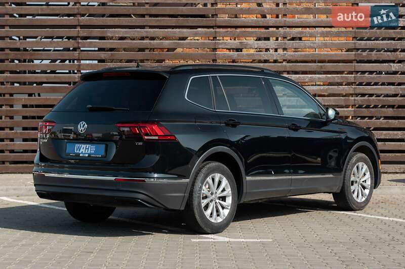 Внедорожник / Кроссовер Volkswagen Tiguan 2017 в Луцке