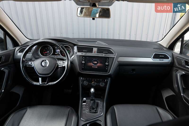 Внедорожник / Кроссовер Volkswagen Tiguan 2017 в Луцке