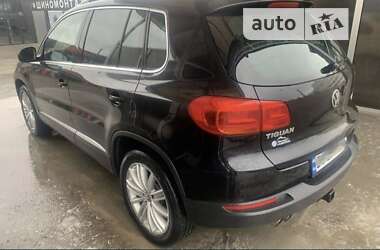 Позашляховик / Кросовер Volkswagen Tiguan 2014 в Кам'янець-Подільському