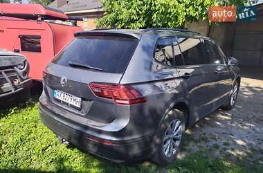 Позашляховик / Кросовер Volkswagen Tiguan 2019 в 