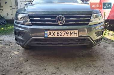 Позашляховик / Кросовер Volkswagen Tiguan 2019 в 