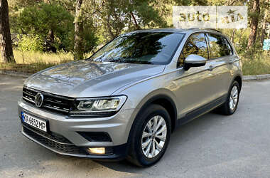 Внедорожник / Кроссовер Volkswagen Tiguan 2020 в Киеве