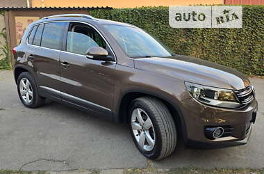 Позашляховик / Кросовер Volkswagen Tiguan 2012 в Запоріжжі