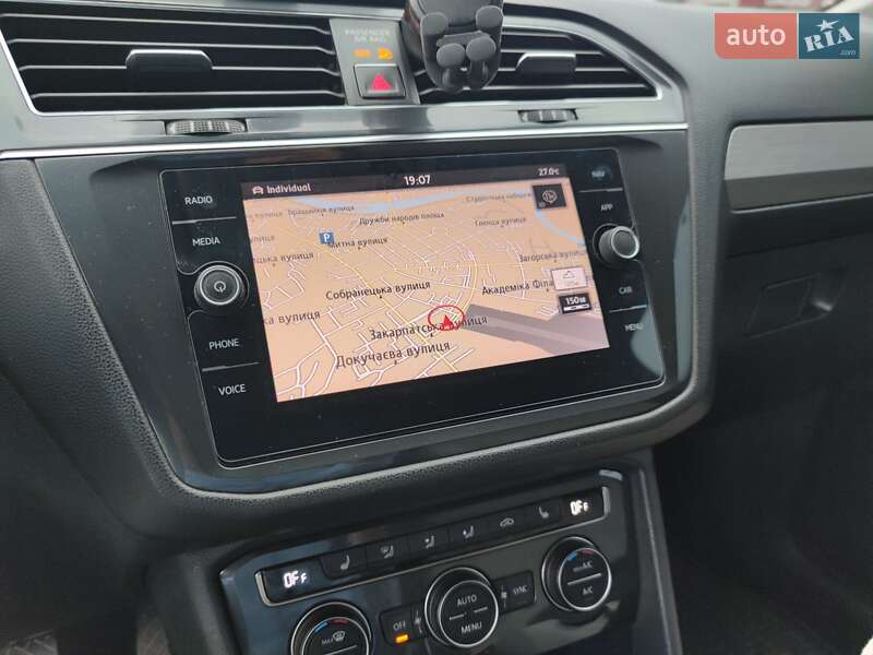 Внедорожник / Кроссовер Volkswagen Tiguan 2017 в Ужгороде фото 24 Внедорожник / Кроссовер Volkswagen Tiguan 2017 в Ужгороде