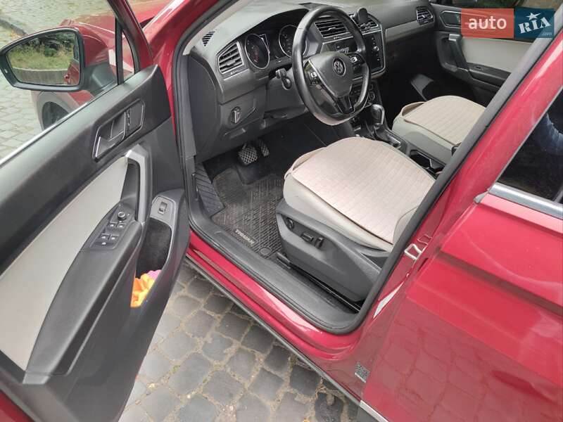 Внедорожник / Кроссовер Volkswagen Tiguan 2017 в Ужгороде фото 14 Внедорожник / Кроссовер Volkswagen Tiguan 2017 в Ужгороде