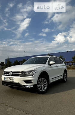 Внедорожник / Кроссовер Volkswagen Tiguan 2019 в Одессе