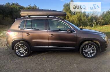 Внедорожник / Кроссовер Volkswagen Tiguan 2012 в Черновцах