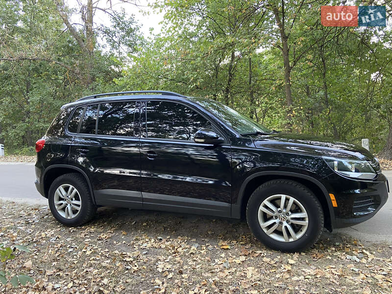 Volkswagen Tiguan 2015
