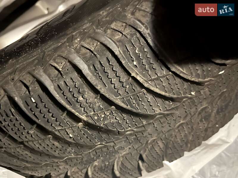 Внедорожник / Кроссовер Volkswagen Tiguan 2012 в Трускавце