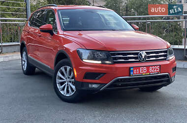 Внедорожник / Кроссовер Volkswagen Tiguan 2018 в Киеве