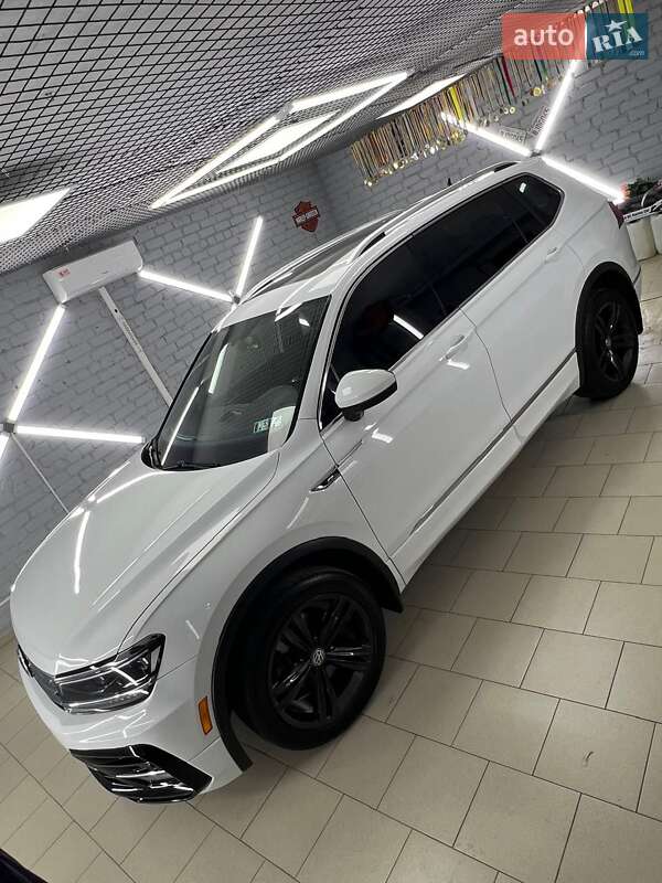 Внедорожник / Кроссовер Volkswagen Tiguan 2018 в Кривом Роге