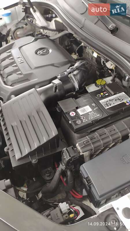 Внедорожник / Кроссовер Volkswagen Tiguan 2018 в Кривом Роге