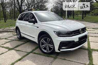 Внедорожник / Кроссовер Volkswagen Tiguan 2020 в Харькове