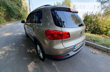 Внедорожник / Кроссовер Volkswagen Tiguan 2011 в Киеве