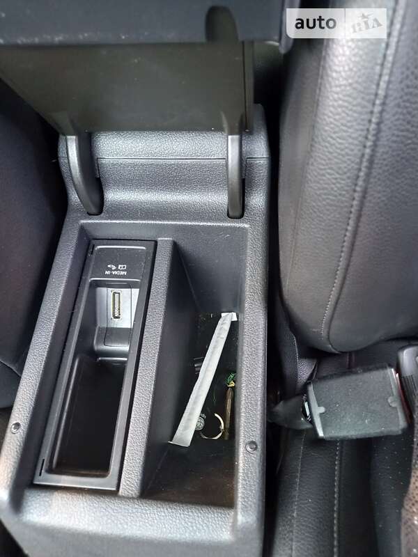 Внедорожник / Кроссовер Volkswagen Tiguan 2013 в Черновцах фото 26 Внедорожник / Кроссовер Volkswagen Tiguan 2013 в Черновцах