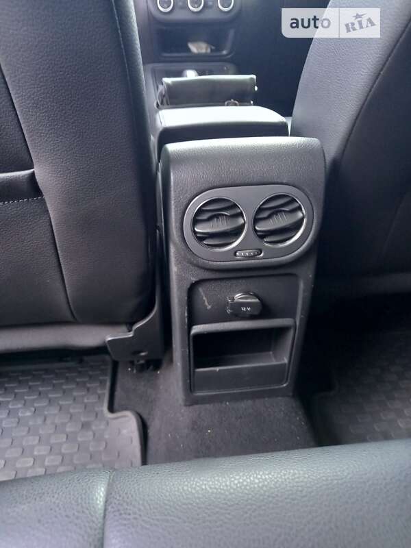 Внедорожник / Кроссовер Volkswagen Tiguan 2013 в Черновцах фото 30 Внедорожник / Кроссовер Volkswagen Tiguan 2013 в Черновцах