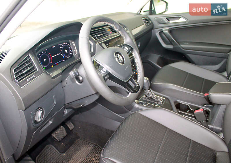 Внедорожник / Кроссовер Volkswagen Tiguan 2021 в Киеве