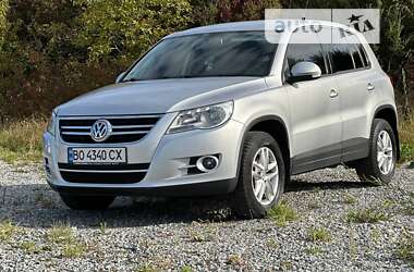 Внедорожник / Кроссовер Volkswagen Tiguan 2010 в Тернополе