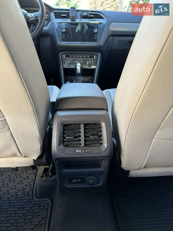 Позашляховик / Кросовер Volkswagen Tiguan 2019 в Броварах фото 8 Позашляховик / Кросовер Volkswagen Tiguan 2019 в Броварах