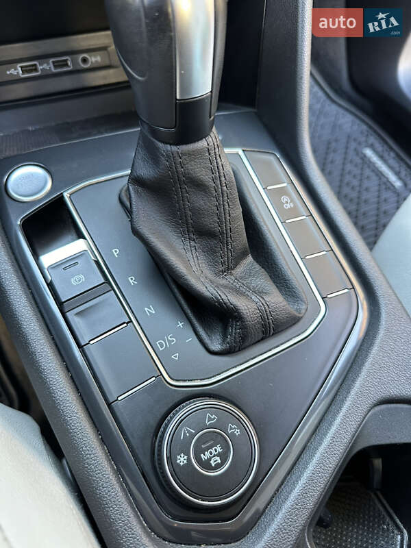 Позашляховик / Кросовер Volkswagen Tiguan 2019 в Броварах фото 14 Позашляховик / Кросовер Volkswagen Tiguan 2019 в Броварах