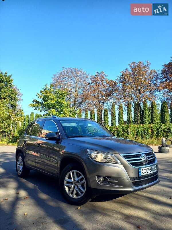 Позашляховик / Кросовер Volkswagen Tiguan 2010 в Луцьку