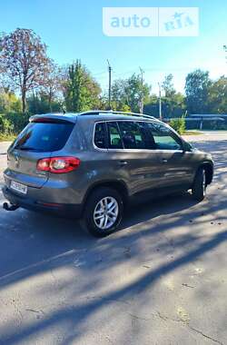 Позашляховик / Кросовер Volkswagen Tiguan 2010 в Луцьку