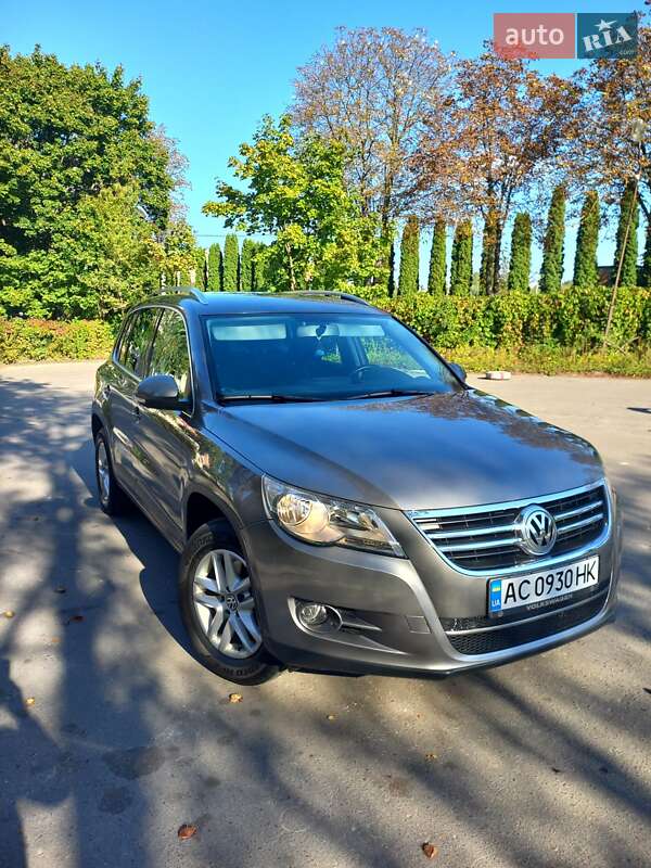 Позашляховик / Кросовер Volkswagen Tiguan 2010 в Луцьку