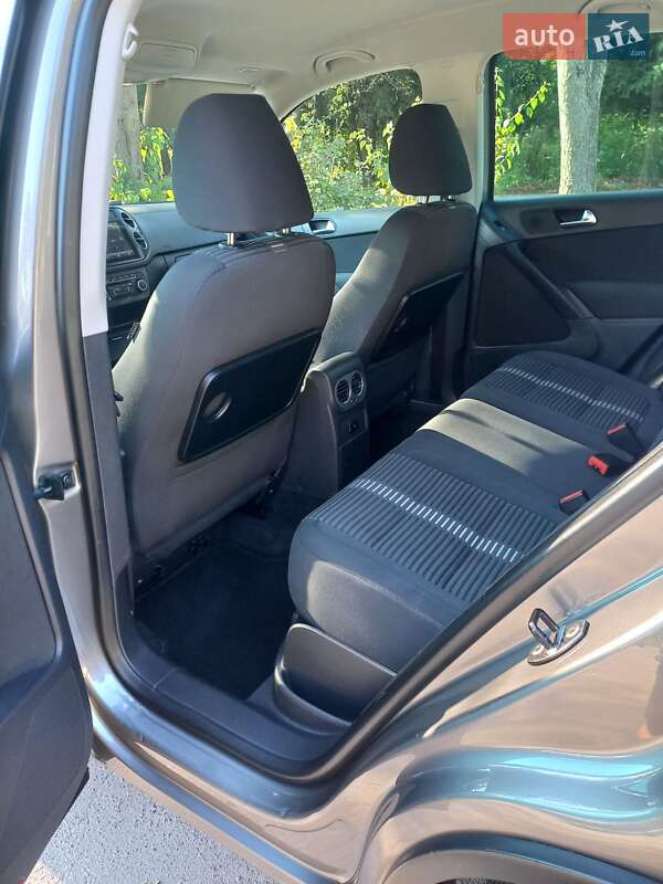 Позашляховик / Кросовер Volkswagen Tiguan 2010 в Луцьку