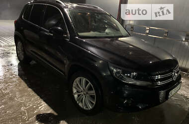 Внедорожник / Кроссовер Volkswagen Tiguan 2013 в Львове