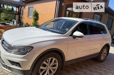 Внедорожник / Кроссовер Volkswagen Tiguan 2019 в Киеве