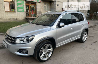 Внедорожник / Кроссовер Volkswagen Tiguan 2014 в Львове