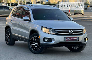 Внедорожник / Кроссовер Volkswagen Tiguan 2011 в Киеве