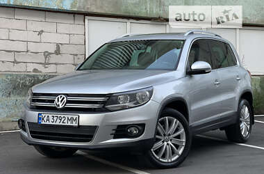 Позашляховик / Кросовер Volkswagen Tiguan 2013 в Києві