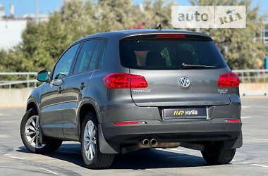 Позашляховик / Кросовер Volkswagen Tiguan 2013 в Києві