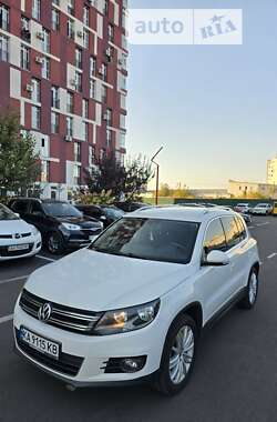 Позашляховик / Кросовер Volkswagen Tiguan 2013 в Києві