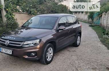 Внедорожник / Кроссовер Volkswagen Tiguan 2013 в Вознесенске