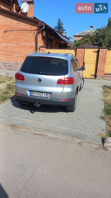Внедорожник / Кроссовер Volkswagen Tiguan 2011 в Кропивницком