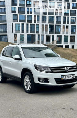 Позашляховик / Кросовер Volkswagen Tiguan 2014 в Києві