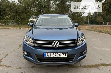 Внедорожник / Кроссовер Volkswagen Tiguan 2016 в Фастове