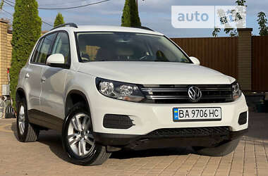 Внедорожник / Кроссовер Volkswagen Tiguan 2016 в Кропивницком