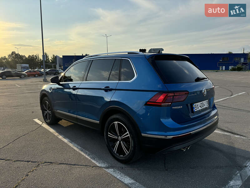 Внедорожник / Кроссовер Volkswagen Tiguan 2017 в Днепре