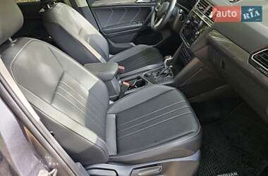 Внедорожник / Кроссовер Volkswagen Tiguan 2022 в 
