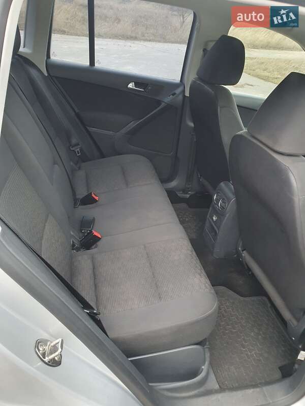 Внедорожник / Кроссовер Volkswagen Tiguan 2014 в Киеве