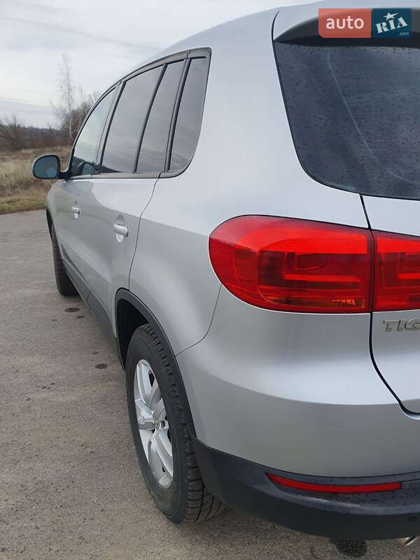 Внедорожник / Кроссовер Volkswagen Tiguan 2014 в Киеве