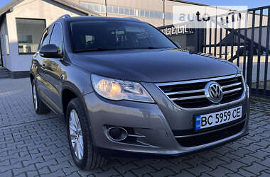 Внедорожник / Кроссовер Volkswagen Tiguan 2010 в Львове